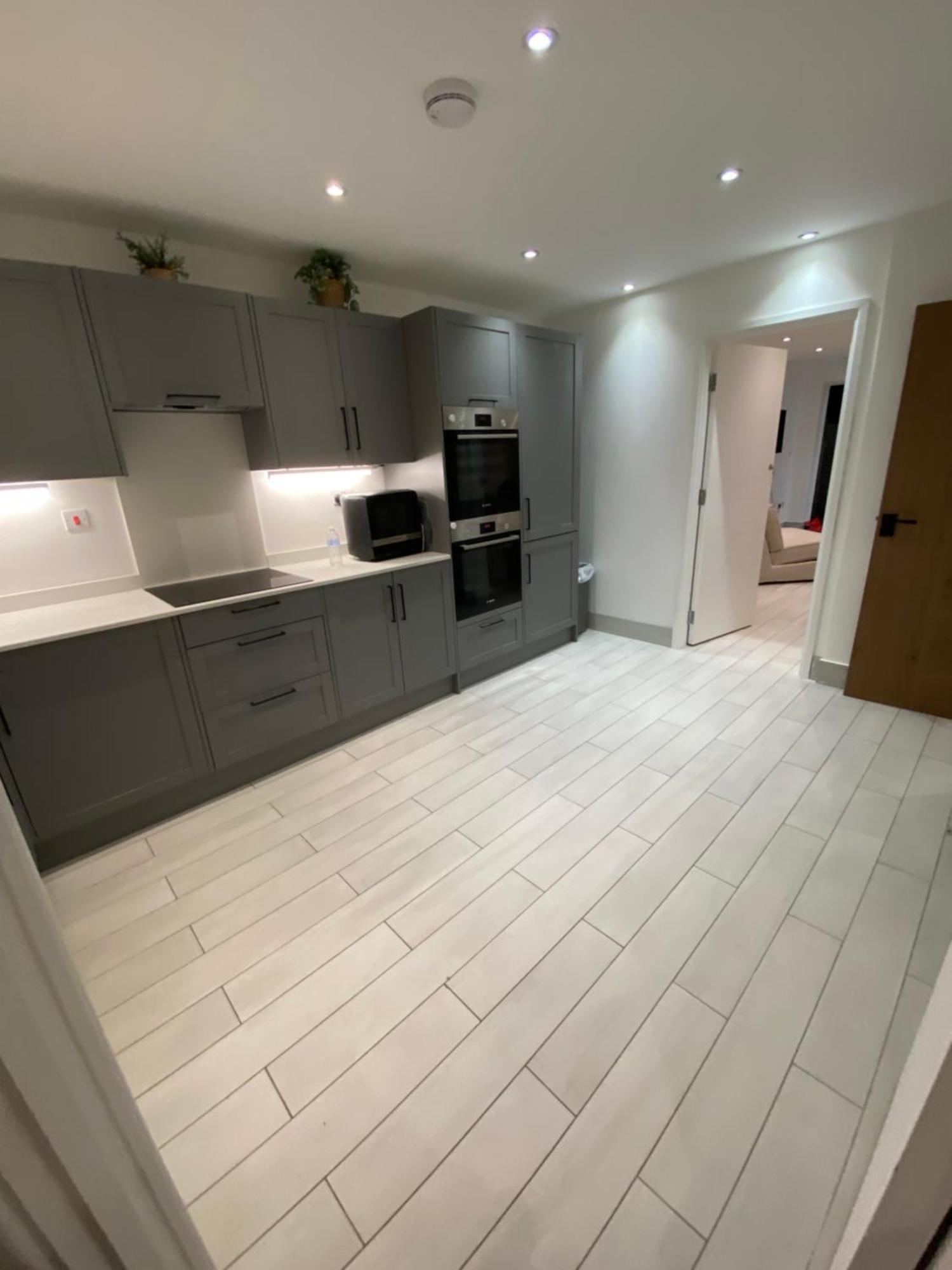 The Bay Apartment Edgware Eksteriør billede