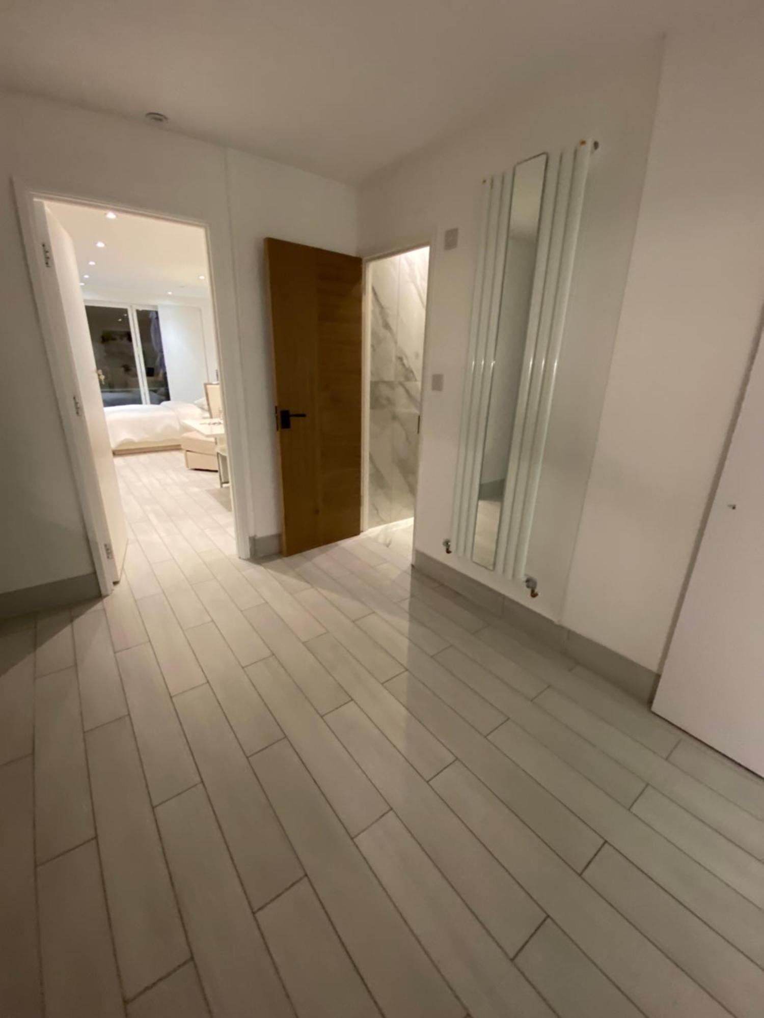 The Bay Apartment Edgware Eksteriør billede