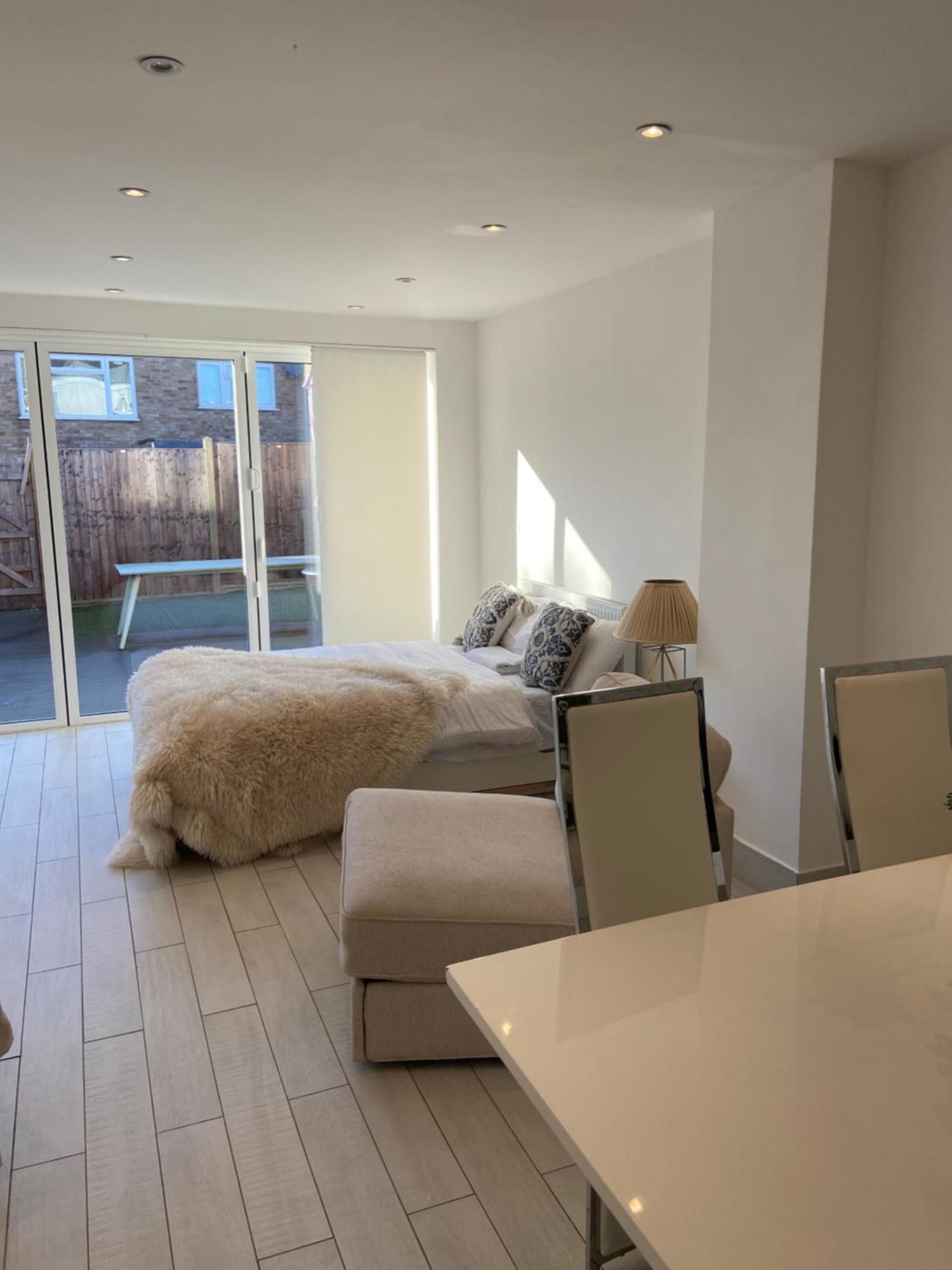 The Bay Apartment Edgware Eksteriør billede